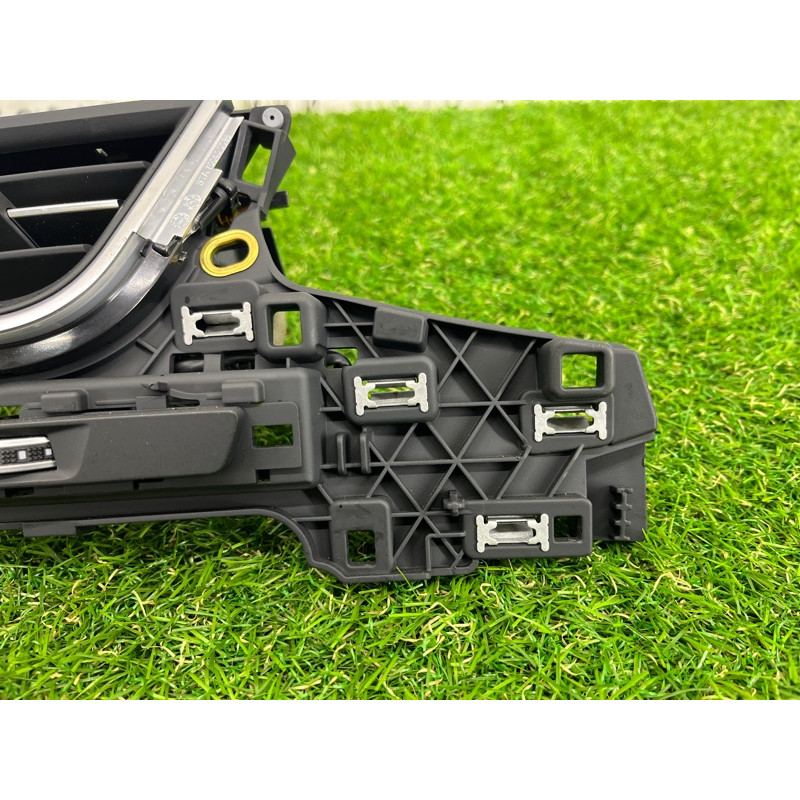 Дефлектор воздуховода (салон) AUDI Q7 4M 2017 3.0 TFSi CREC 4M1820901AN6PS