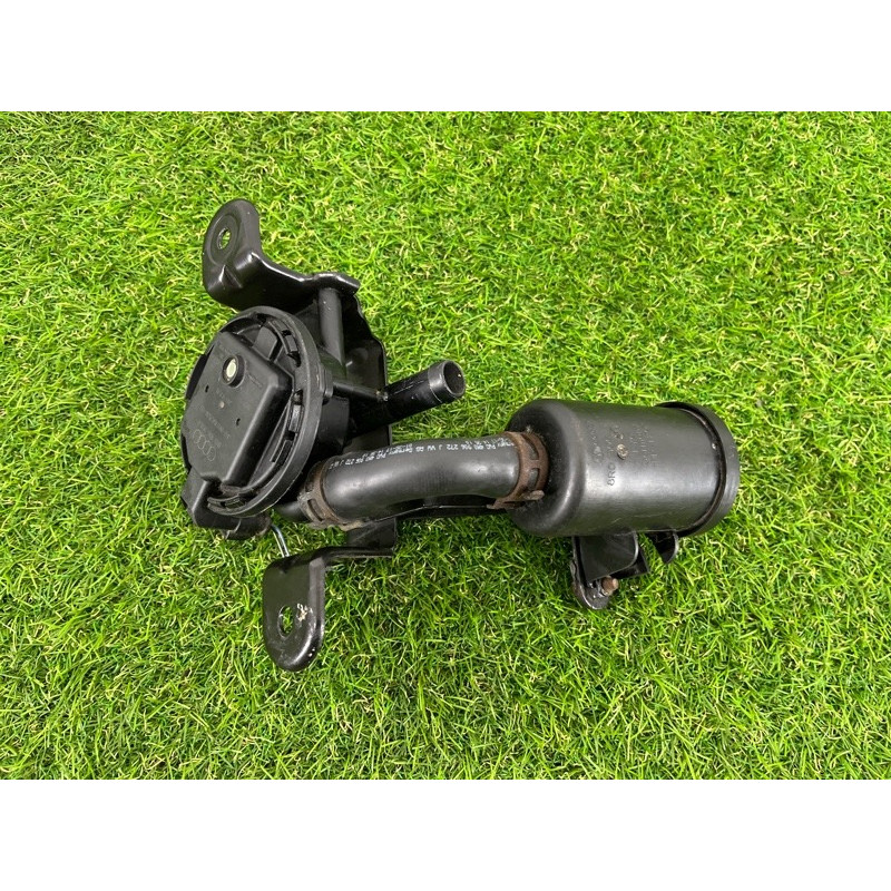 Клапан Абсорбера (топливная система) AUDI Q7 4M 2018 3.0 TFSi 4M0201997L