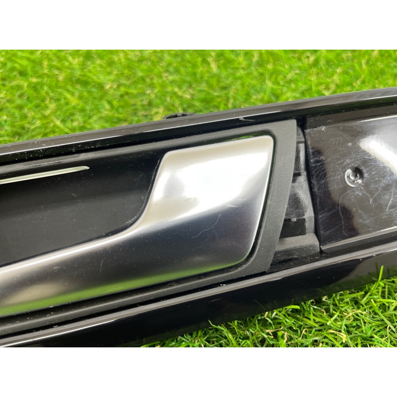 Ручка дверей внутрішня (салон) Volkswagen Touareg II NF 2013 3.0 7P6867470DOZ