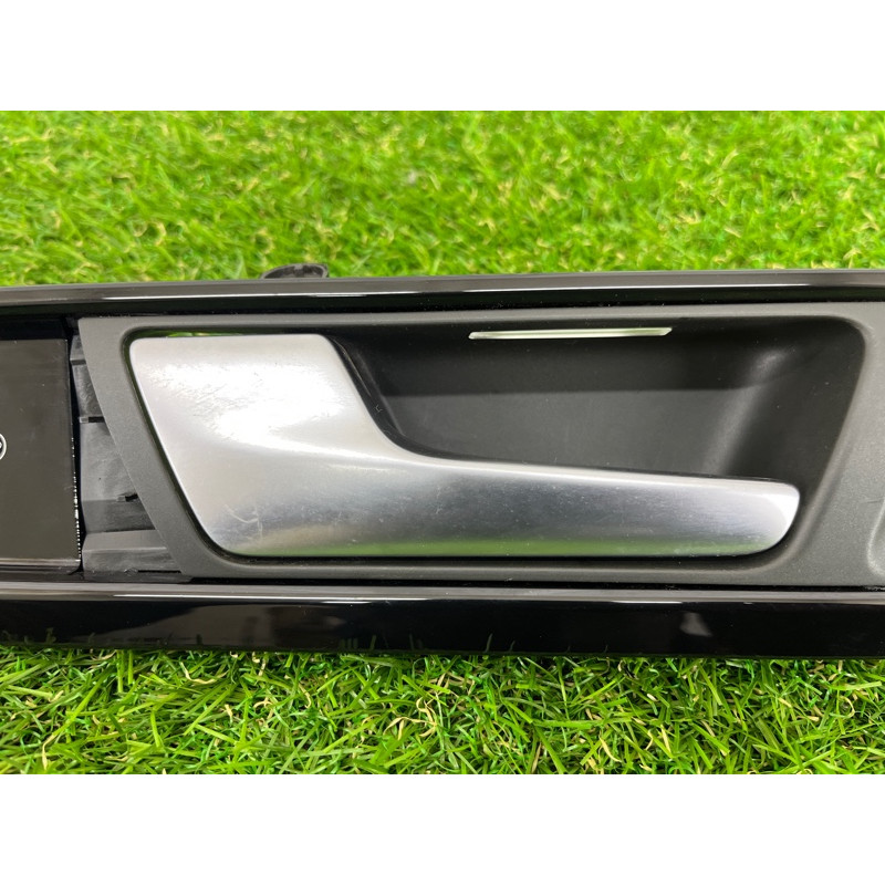 Ручка дверей внутрішня (салон) Volkswagen Touareg II NF 2013 3.0 7P6867469DOZ
