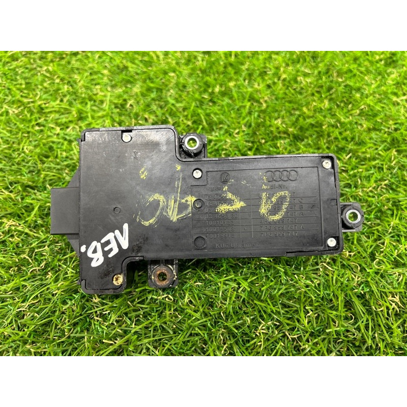 блок регулювання сидіння (закрытая категория) Volkswagen Touareg NF 2012 3.0 7P6959747A