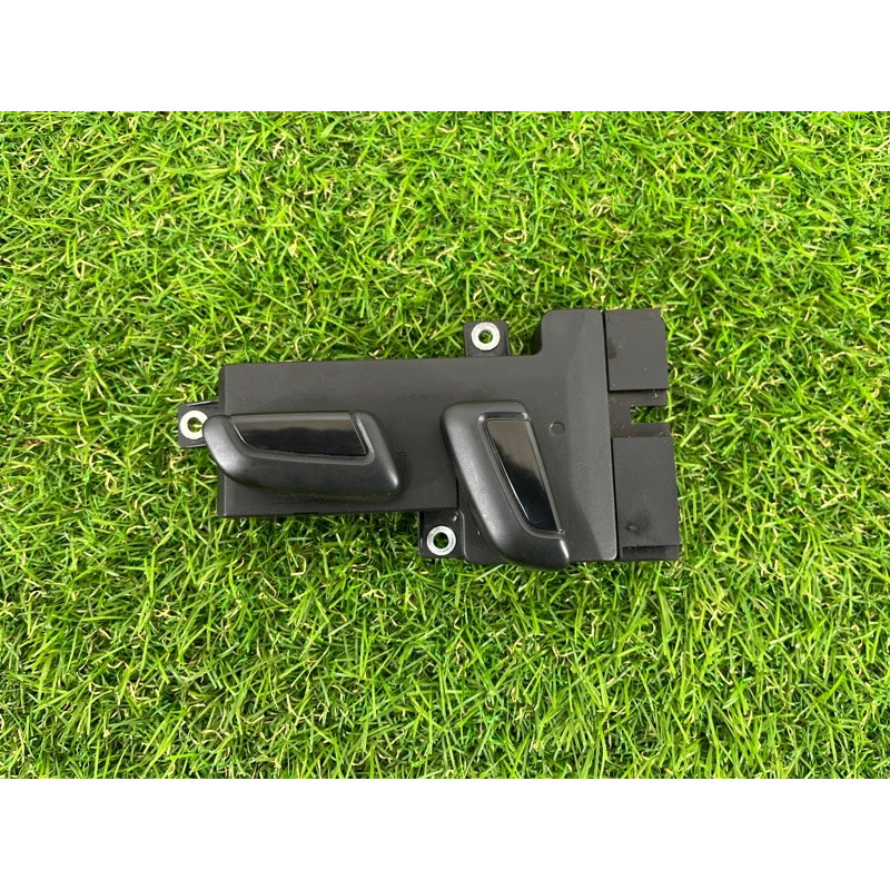 блок регулировки сидения (закрытая категория) Volkswagen Touareg NF 2012 3.6 7P6959748