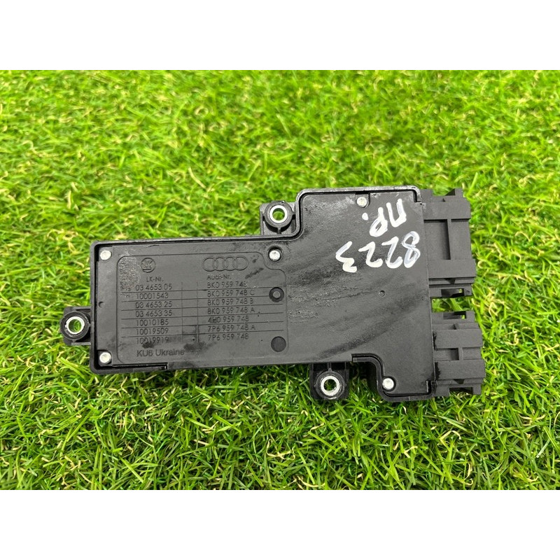 блок регулировки сидения (закрытая категория) Volkswagen Touareg NF 2012 3.6 7P6959748