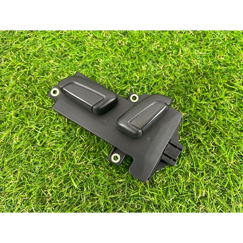 блок регулювання сидіння (закрытая категория) Volkswagen Touareg FL 2015 3.6 7P6959747A