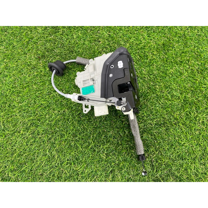 Замок двери (кузов и элементы) AUDI Q7 4M 2018 3.0 TFSi 8J1837016F