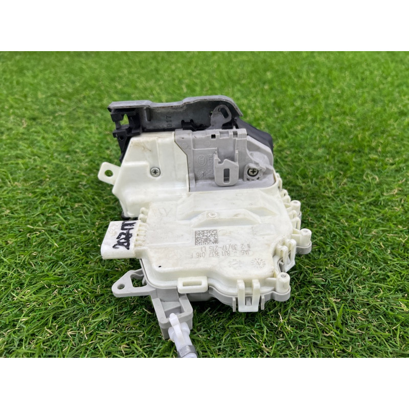 Замок двери (кузов и элементы) AUDI Q7 4M 2018 3.0 TFSi 8J1837016F