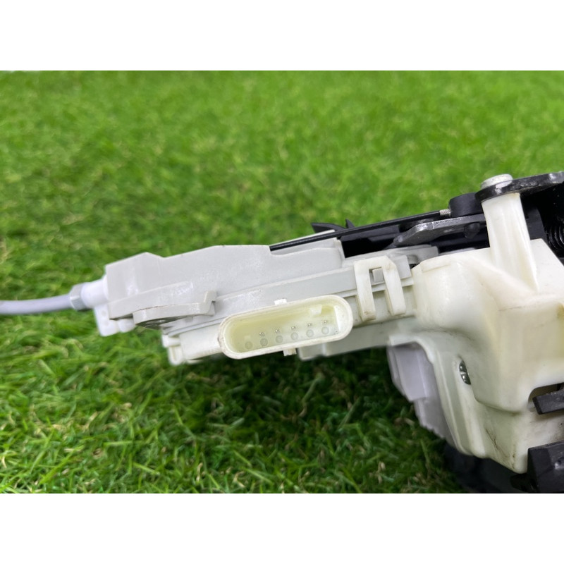 Замок двери (кузов и элементы) AUDI Q7 4M 2018 3.0 TFSi 8J1837016F