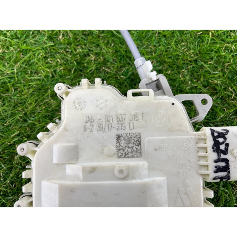 Замок двери (кузов и элементы) AUDI Q7 4M 2018 3.0 TFSi 8J1837016F