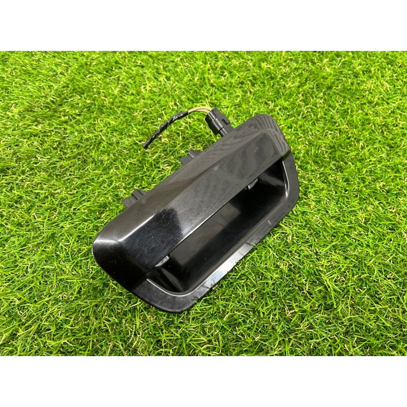 Ручка багажника (электрика / кнопки) Jeep Grand Cherokee WK2 2017 3.6 1YK38KXJAD