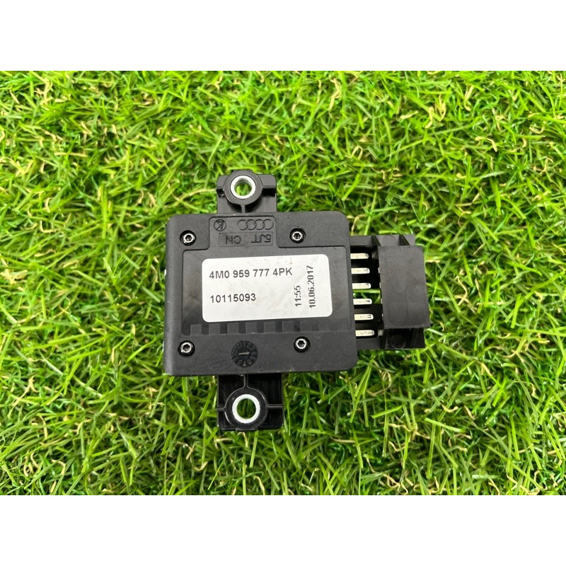 Кнопка регулировки сиденья (электрика / кнопки) AUDI Q7 4M 2018 3.0 TFSi 4M09597774PK