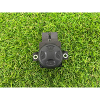 Кнопка регулировки сиденья