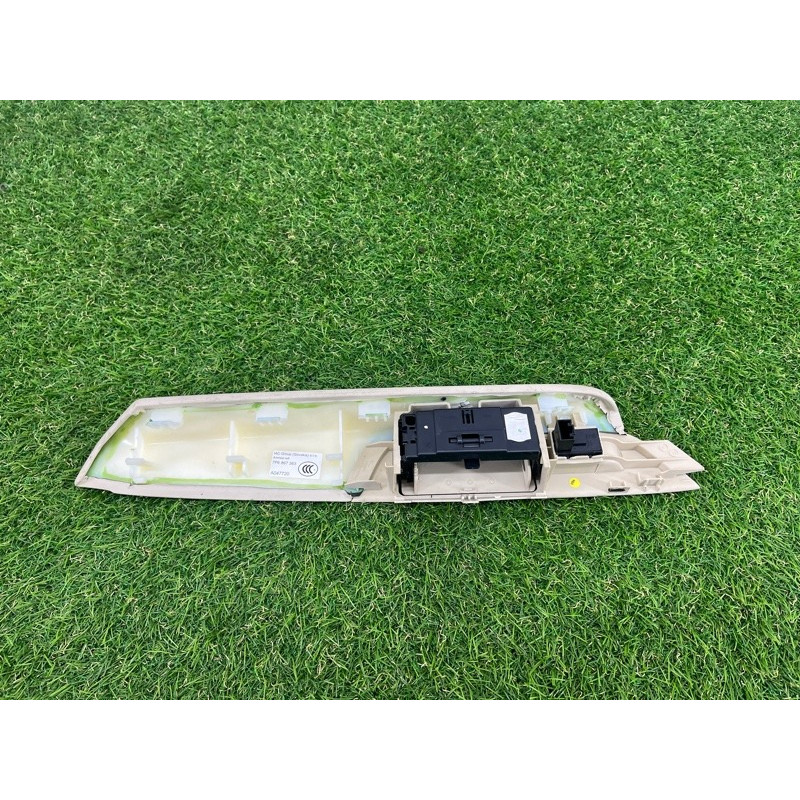Обшивка ручки підлокітника (салон) Volkswagen Touareg NF 2012 3.6 7P6868139DJH8