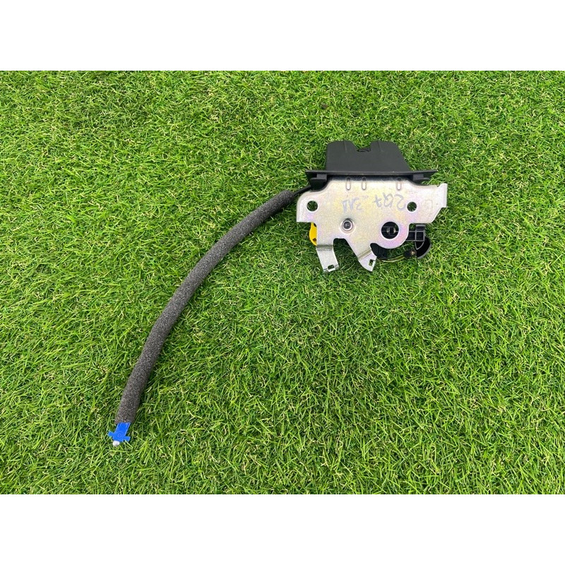 Замок багажника (кузов и элементы) AUDI Q7 4M 2018 3.0 TFSi 4M0827506D