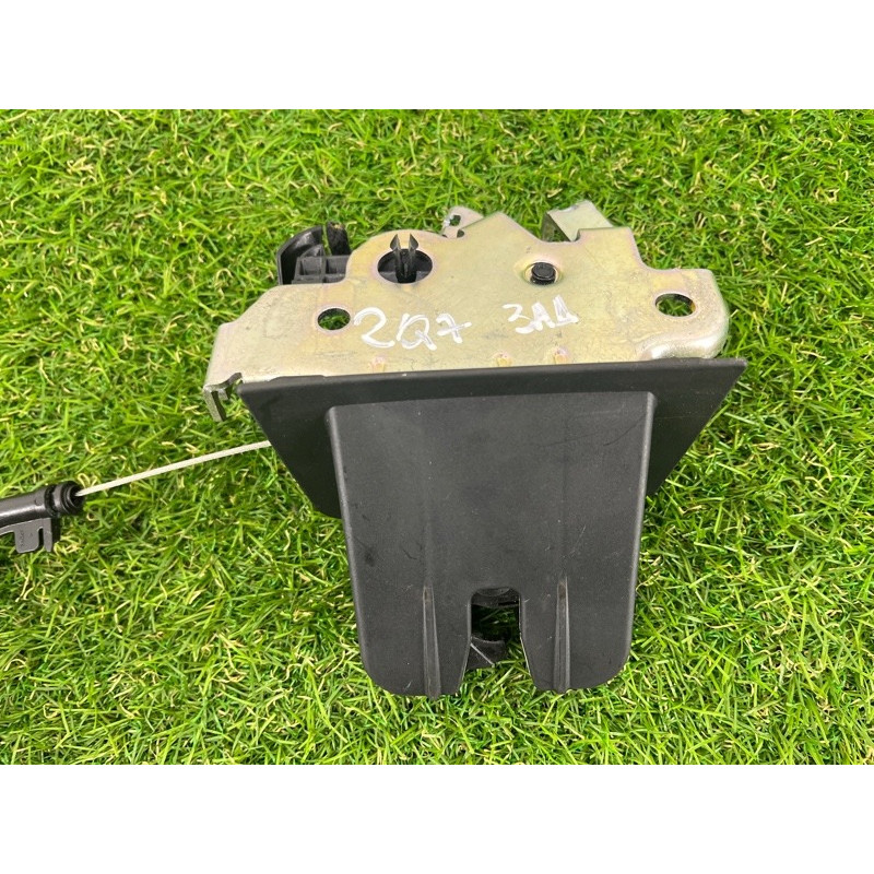 Замок багажника (кузов и элементы) AUDI Q7 4M 2018 3.0 TFSi 4M0827506D