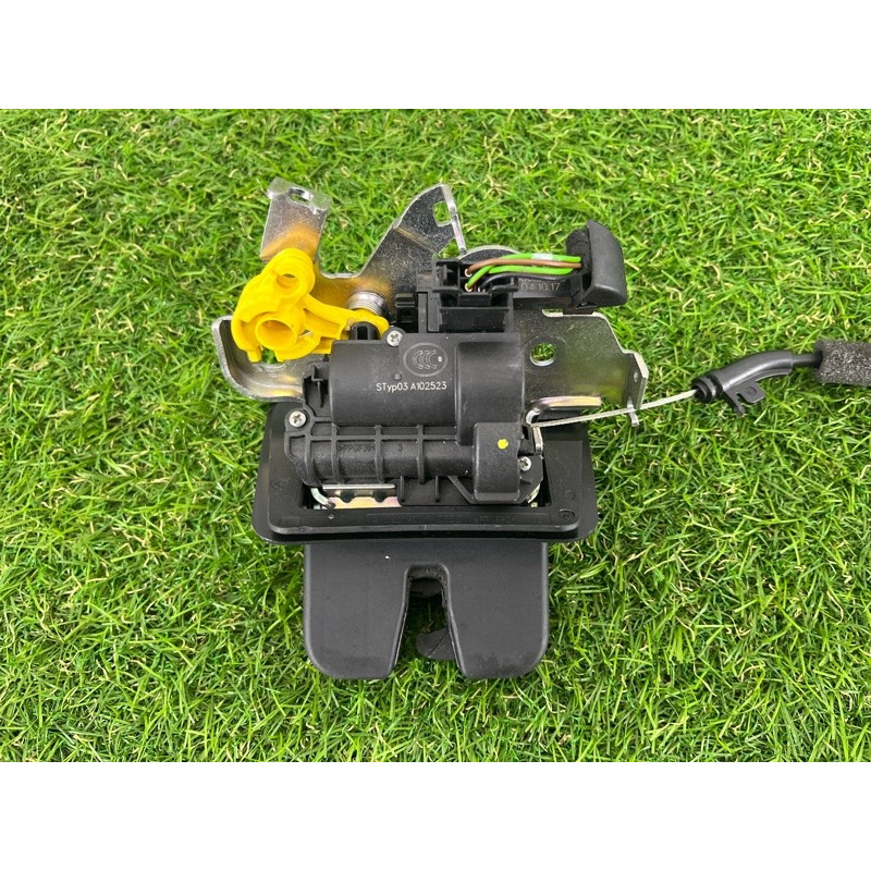 Замок багажника (кузов и элементы) AUDI Q7 4M 2018 3.0 TFSi 4M0827506D