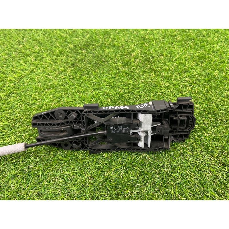 Ручка двері зовнішня (кузов і елементи) Volkswagen Passat B7 2016 1.8 1K8837206FGRU