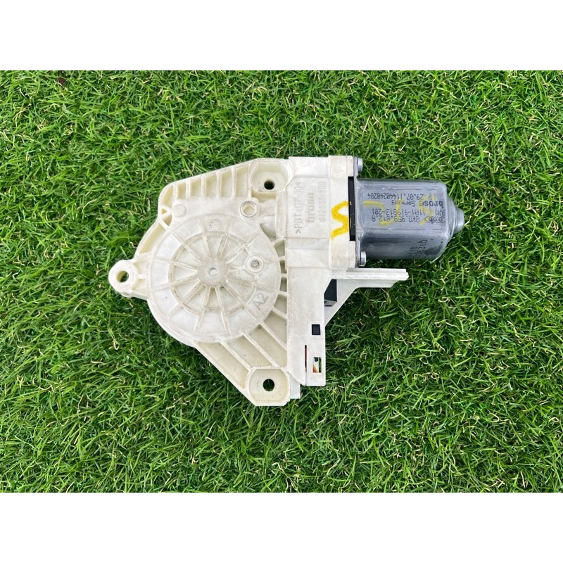 Мотор стеклоподъемника (электрика) AUDI Q5 8R 2012 3.2 CALB 8K0959812A