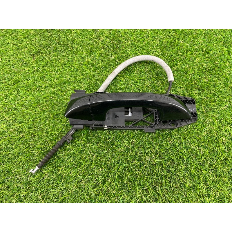 Ручка двери внешняя (кузов и элементы) Volkswagen Passat B7 2016 1.8 1K8837205FGRU