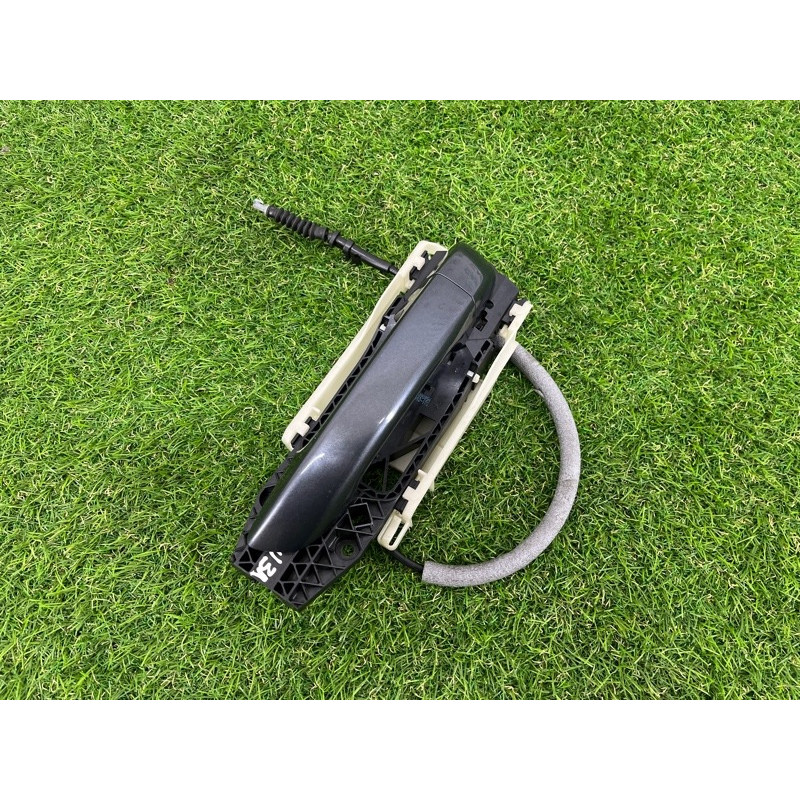 Ручка двери внешняя (кузов и элементы) Volkswagen Touareg NF 2012 3.6 7P6837205EGRU