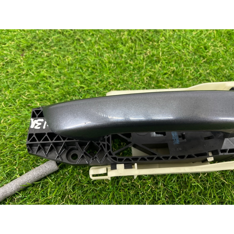 Ручка двери внешняя (кузов и элементы) Volkswagen Touareg NF 2012 3.6 7P6837205EGRU