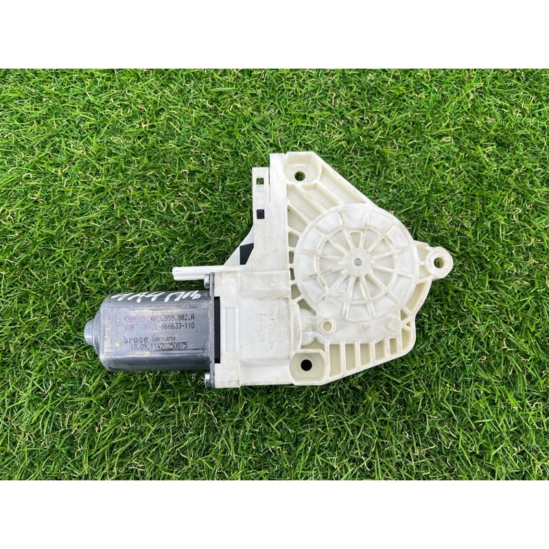 Мотор стеклоподъемника (электрика) AUDI A4 B8 2012 2.0 TFSI 8T0959802B