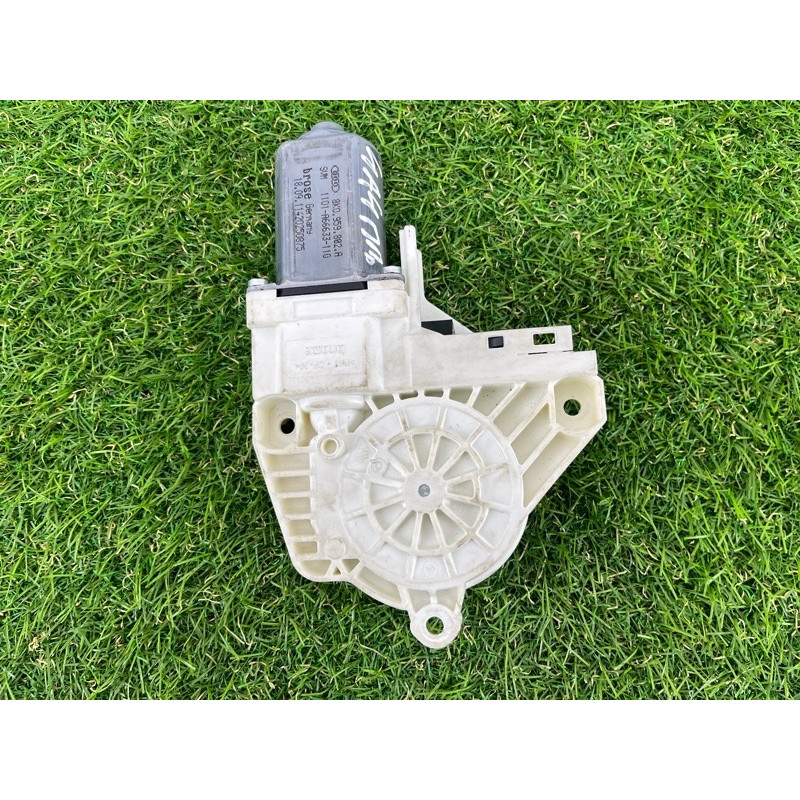 Мотор стеклоподъемника (электрика) AUDI A4 B8 2012 2.0 TFSI 8T0959802B