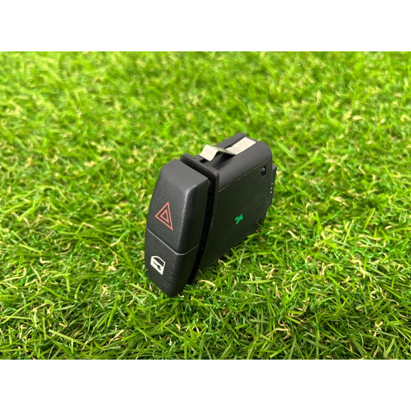 Кнопка аварийной сигнализации (электрика / кнопки) BMW X5 E70 2008 3.0 N52N 61316919506