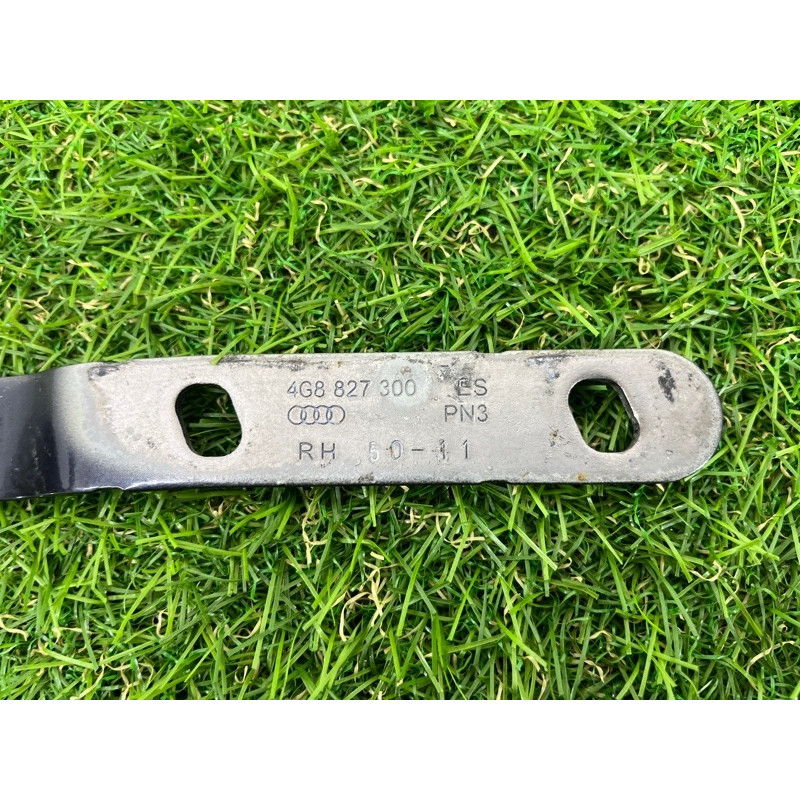 Петля багажника (кузов и элементы) AUDI A7 4G 2013 3.0 CGXB 4G8827300