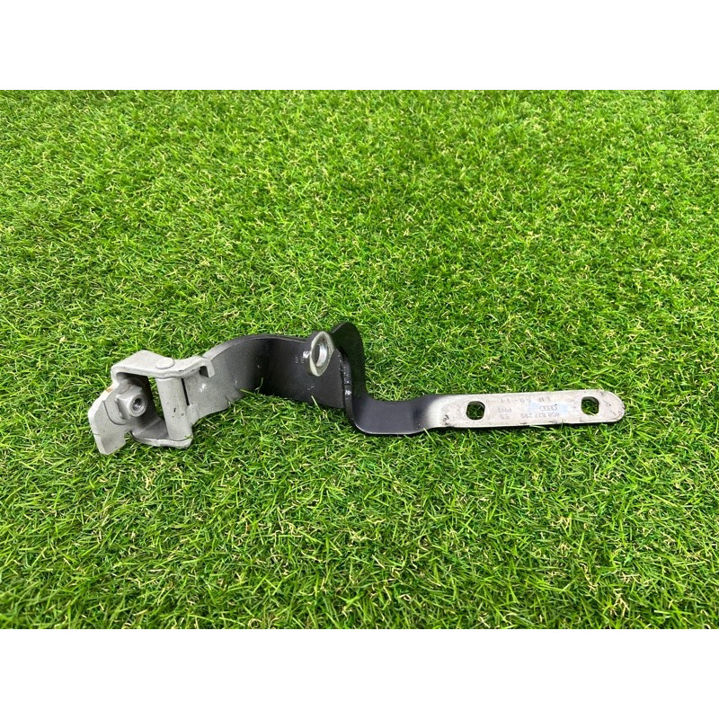 Петля багажника (кузов и элементы) AUDI A7 4G 2013 3.0 CGXB 4G8827299