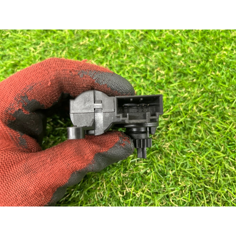 Привод заслонки отопителя (отопление и кондиционирование) AUDI A3 8V 2015 1.8 5Q0907511K