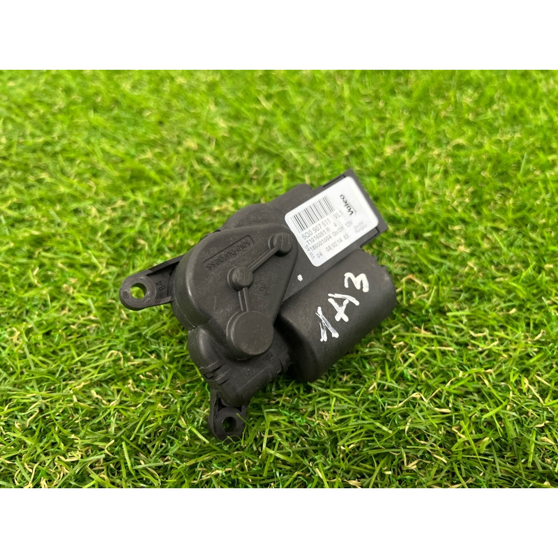 Привод заслонки отопителя (отопление и кондиционирование) AUDI A3 8V 2015 1.8 5Q0907511