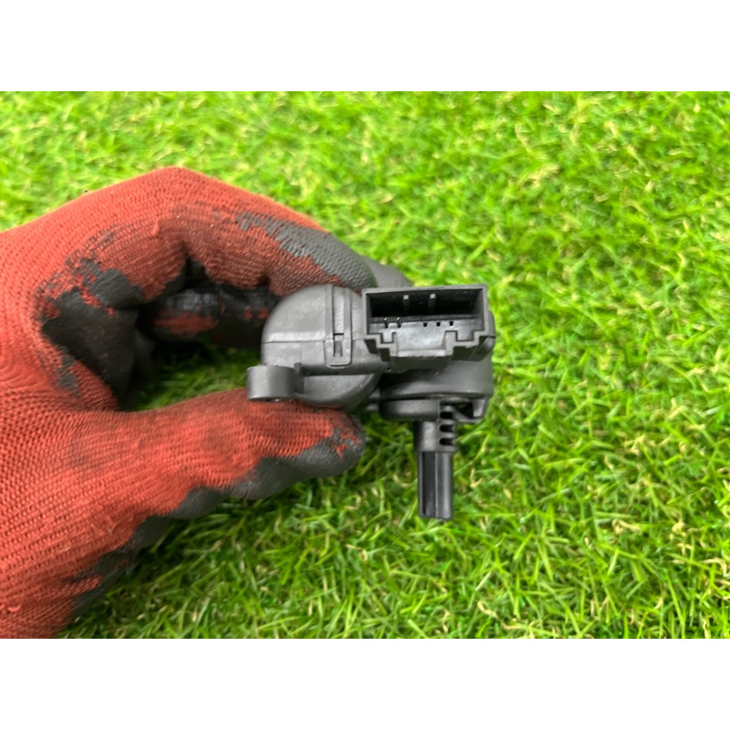 Привод заслонки отопителя (отопление и кондиционирование) AUDI A3 8V 2015 1.8 5Q0907511