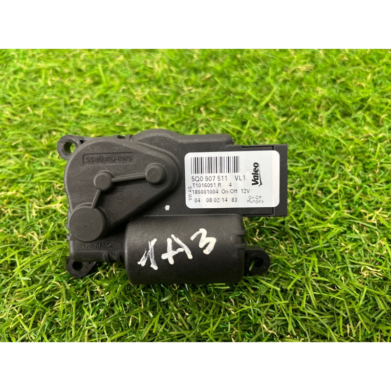 Привод заслонки отопителя (отопление и кондиционирование) AUDI A3 8V 2015 1.8 5Q0907511