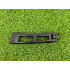 Крепление бампера