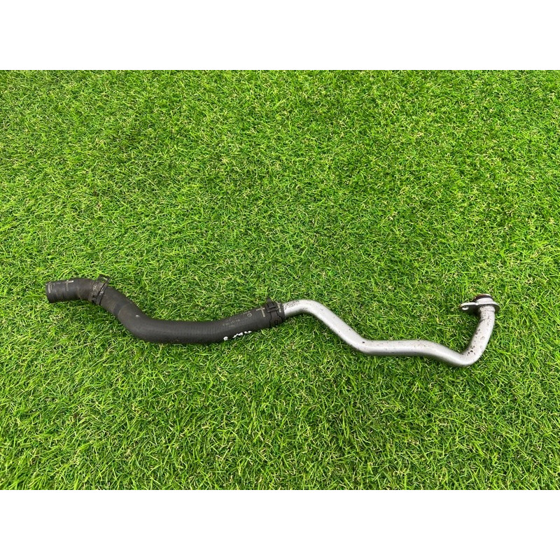 Трубка системы охлаждения (система охлаждения) Volkswagen Touareg II NF 2013 3.0 7P6121157D