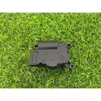 Привод заслонки отопителя