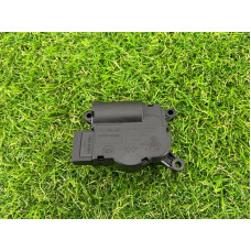 Привод заслонки отопителя