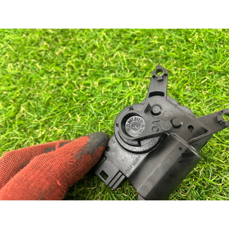 Привод заслонки отопителя (отопление и кондиционирование) AUDI Q7 4L 2007 3.6 7L0907511AG