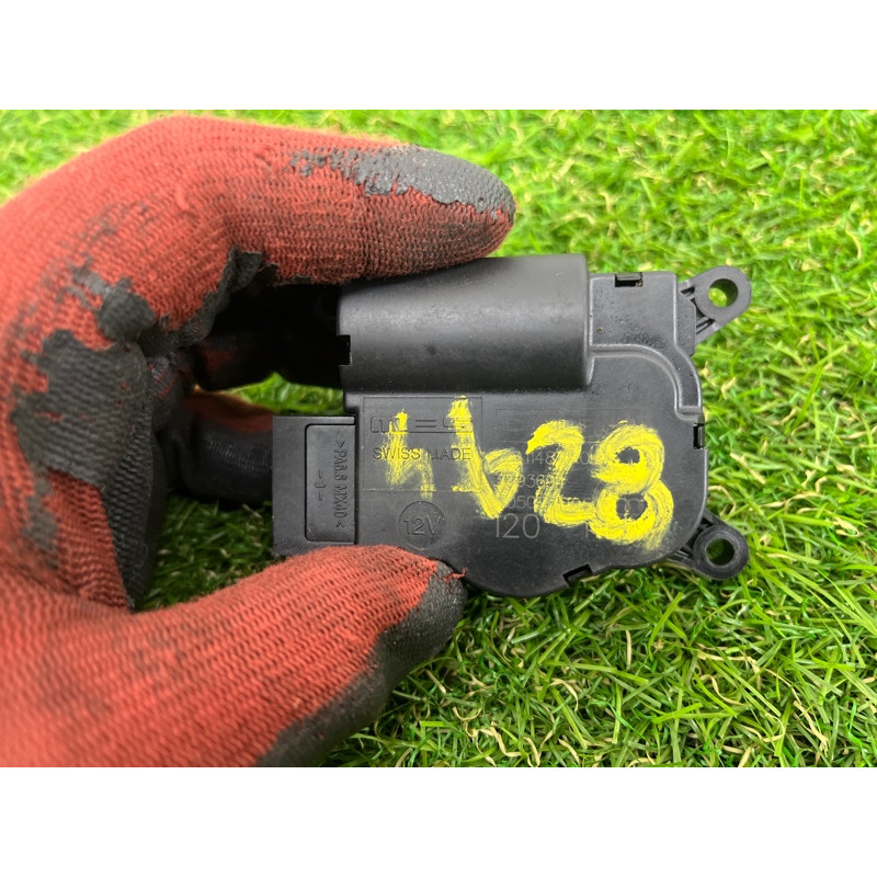 Привод заслонки отопителя (отопление и кондиционирование) AUDI Q7 4L 2007 3.6 7L0907511AG