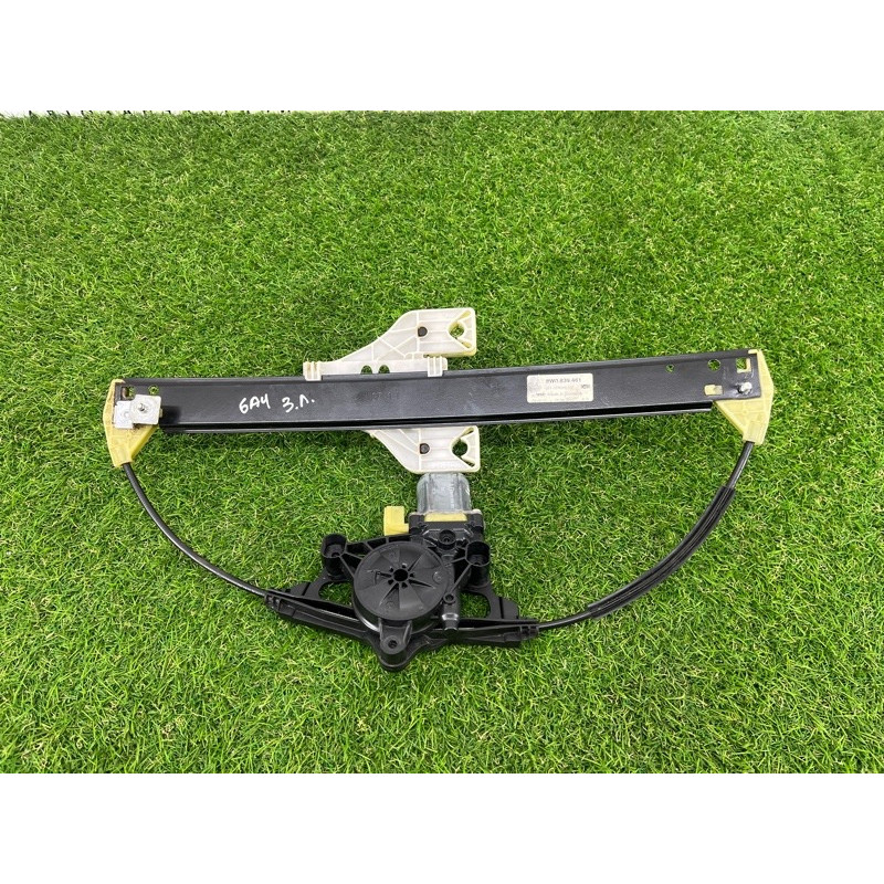 Механизм стеклоподъемника с мотором (кузов и элементы) AUDI A4 B9 2017 2.0 8W0839461