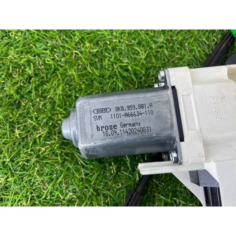 Механизм стеклоподъемника с мотором (кузов и элементы) AUDI A4 B8 2012 2.0 TFSI 8K0837461E