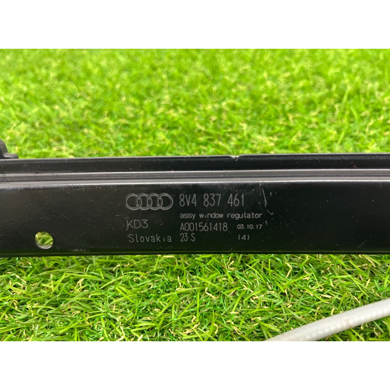 Механизм стеклоподъемника с мотором (кузов и элементы) AUDI A3 8V 2018 2.0 CZRA 8V4837461