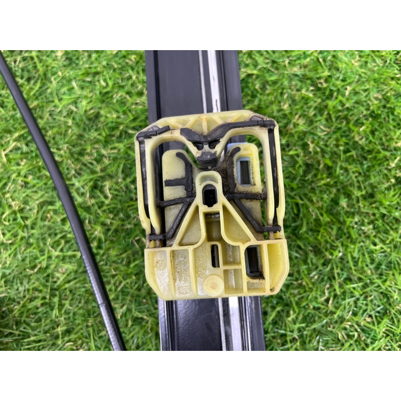 Механизм стеклоподъемника с мотором (кузов и элементы) AUDI Q5 8R 2012 3.2 CALB 8R0837461G