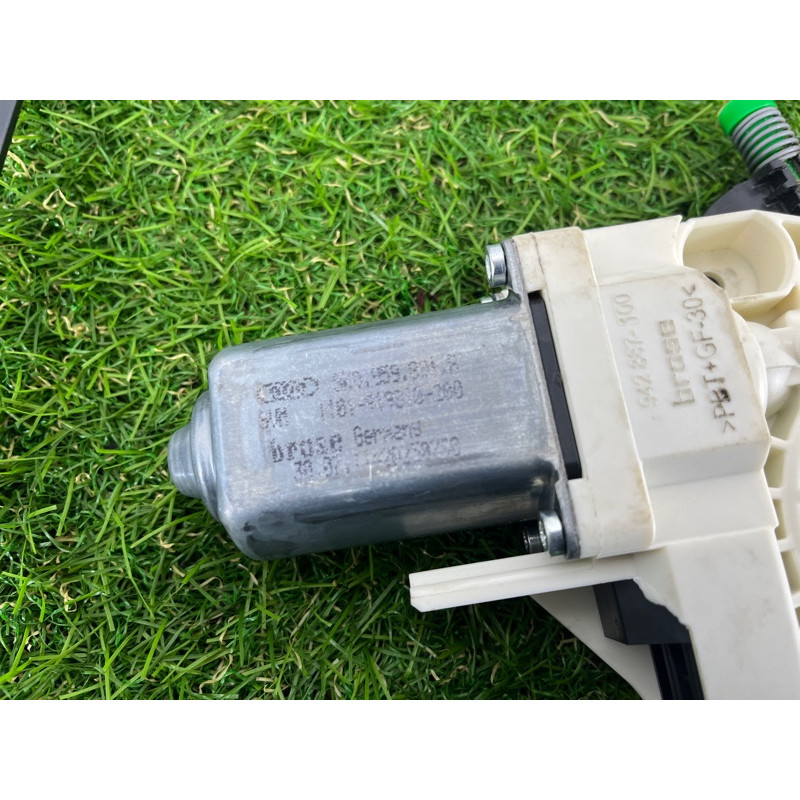 Механизм стеклоподъемника с мотором (кузов и элементы) AUDI Q5 8R 2012 3.2 CALB 8R0837461G