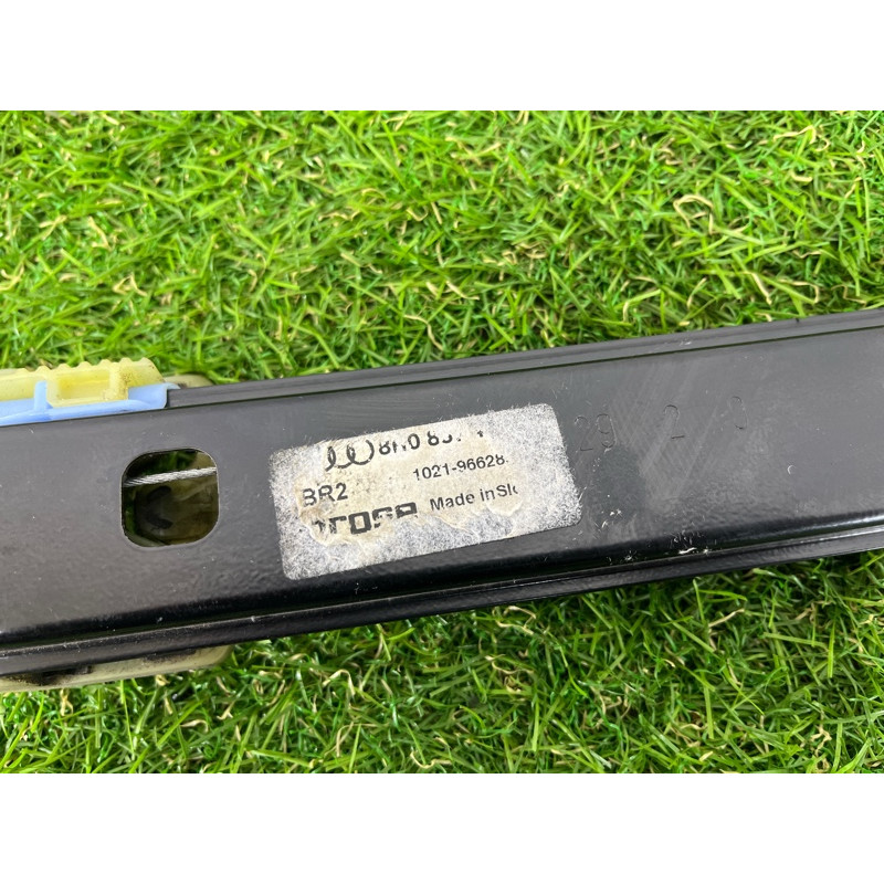 Механизм стеклоподъемника с мотором (кузов и элементы) AUDI Q5 8R 2012 3.2 CALB 8R0837461G