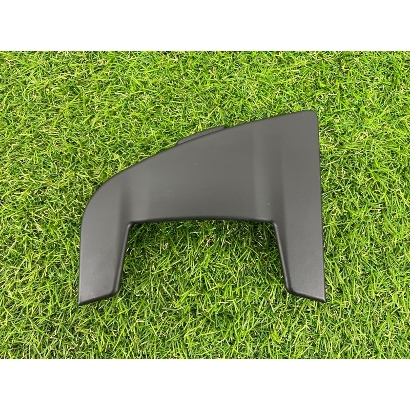 Накладка центральної консолі (салон) BMW 5-series G30 2017 2.0 B46B20 51169330865