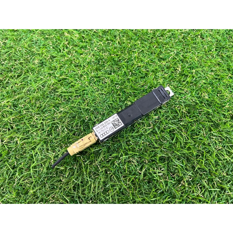 Усилитель антенны (электрика) AUDI A7 4G 2013 3.0 CGXB 4G8035225A