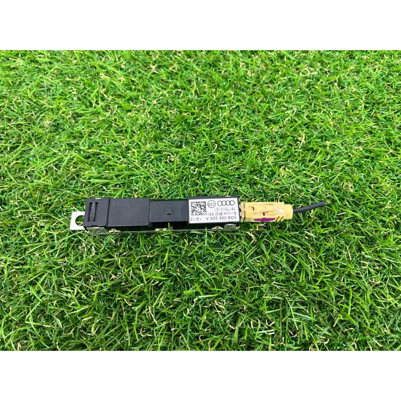 Усилитель антенны (электрика) AUDI A7 4G 2013 3.0 CGXB 4G8035225A