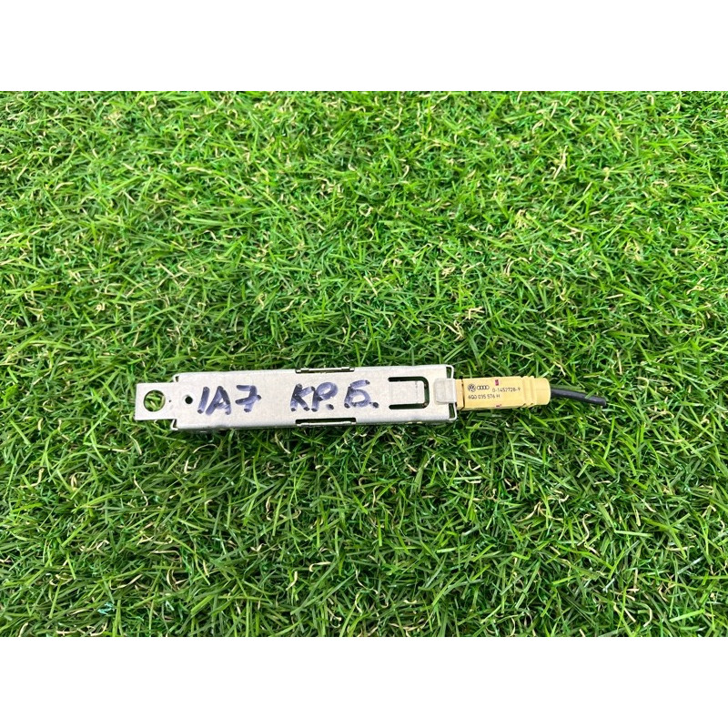 Усилитель антенны (электрика) AUDI A7 4G 2013 3.0 CGXB 4G8035225A