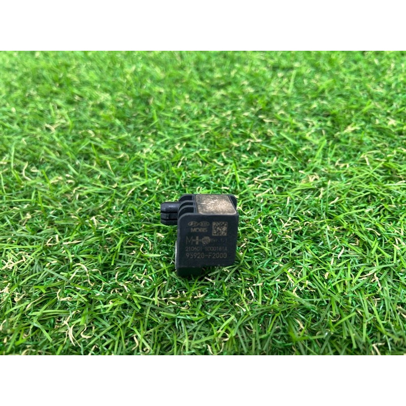 Датчик удару центральної стійки (airbag/безопасность) Hyundai Ioniq AE 2021 1.6 Hybrid 95920F2000